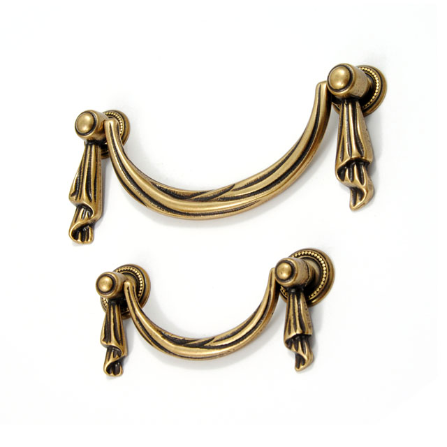 ΛΑΒΙΤΣΑ ΚΡΕΜΑΣΤΗ B1206 / ΑΝΤΙΚΕ